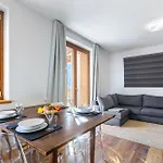Apartment Hostdomus - La Garnotte Charme *